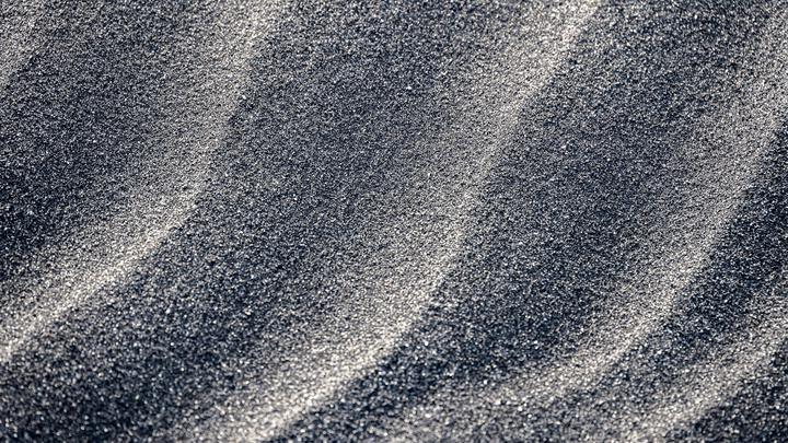 Во Внуково пассажирка попыталась провезти радиоактивный вулканический песок