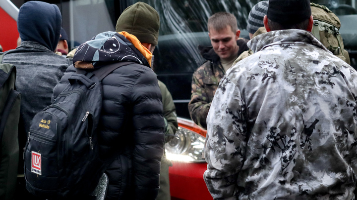 Мобилизация завершена - скандалы продолжаются. Военкоматам выдвинули обвинение