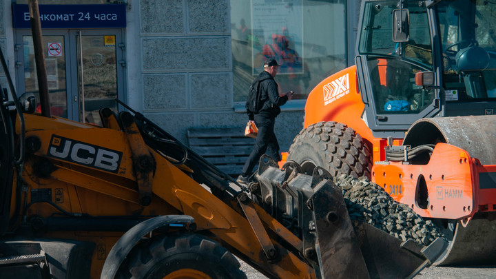 Стало известно, кто заделает ямы на дорогах Архангельска