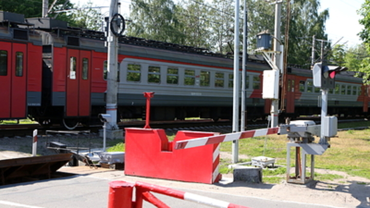 Под Краснодаром 18-летний парень попал под колёса поезда