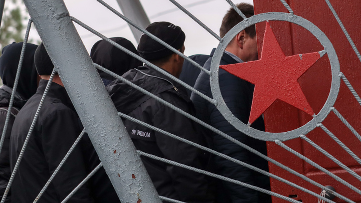 В Петербурге студента отправили в СИЗО за желание сжечь картотеку военкомата