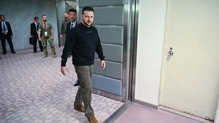 Зеленский пообещал новую волну борьбы с коррупцией, упомянув депутатов и военкомов