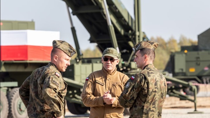 Идёт переброска военной техники: В Польше повысили боевую готовность после падения ракет