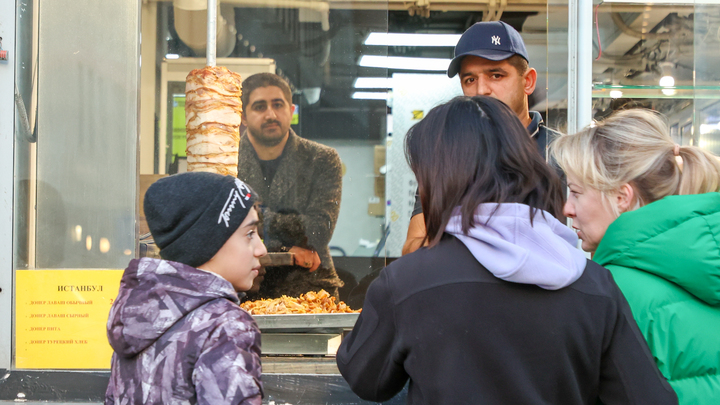 В Следственном комитете проверят рестораны Екатеринбурга на нелегальных мигрантов