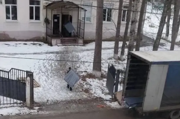 Пермские власти заявили, что не будут заселять гастарбайтеров в бывший интернат