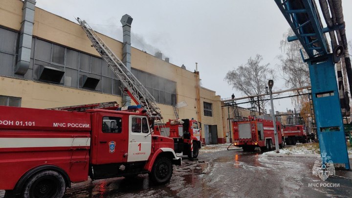 Пожар начался на нижегородском заводе Гидромаш