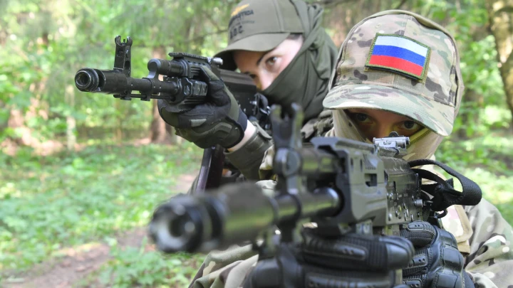 Русские войска продвигаются через Днепр в районе Херсона