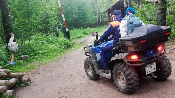Грозовой перевал: Туристки попали в беду в горах Челябинской области
