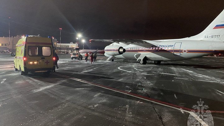 Первоклассник из Челябинска, упавший в яму с кипятком, спецбортом доставлен в больницу