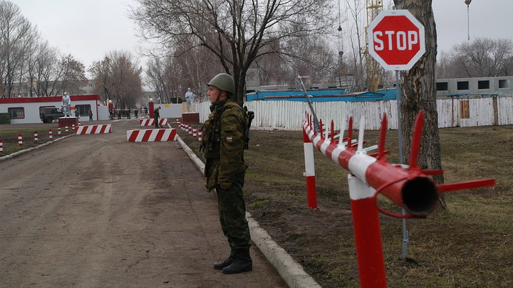 Шойгу поговорил о миротворцах с министром обороны Армении