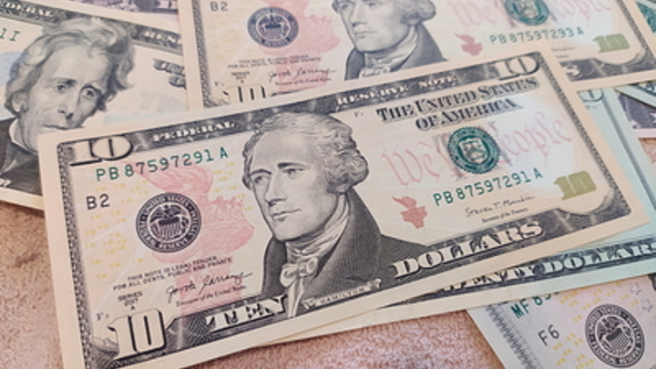 Помнишь, доллар был по полрубля?: Анекдот от финансистов на грани фола