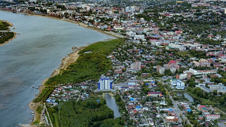 Экс-глава УМВД Томской области попался на взяточничестве и мошенничестве