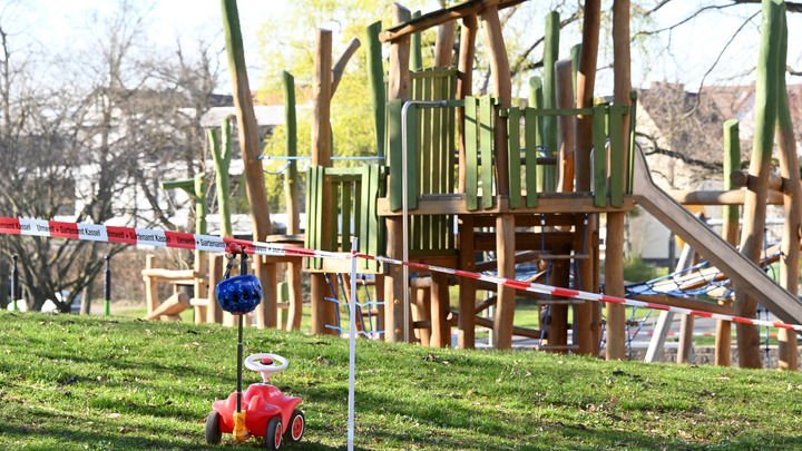 Температура 42 °C и галлюцинации: Британка рассказала о 5-летнем сыне с коронавирусом