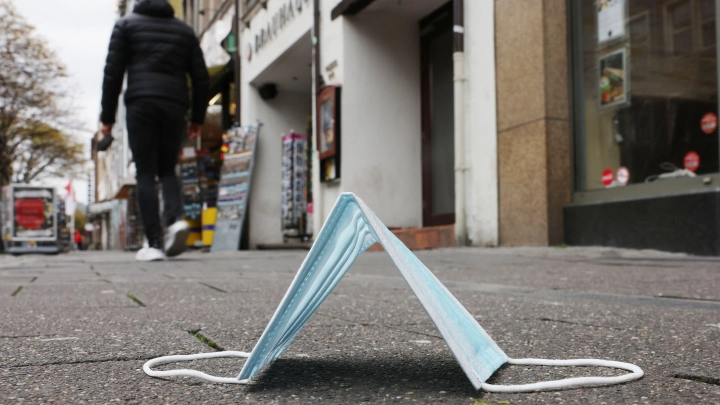 Все теории заговора о COVID оказались правдой. История с помилованием доктора Фаучи обрела второе дно