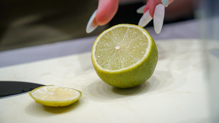 Когда лимон становится ядом: 10 побочных эффектов. Есть необратимые