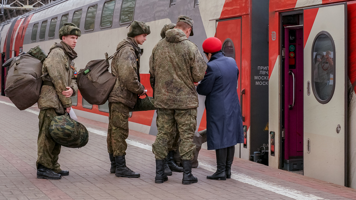 В Ростовской области началась отправка призывников-срочников в войска 10 ноября