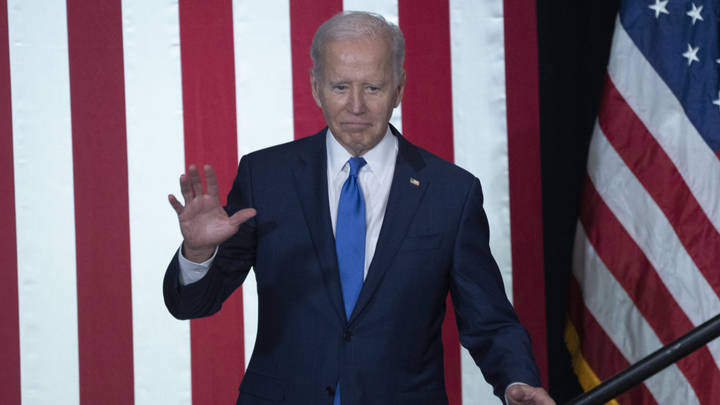 Марионетку уберут: Во Франции раскрыли планы Байдена о Зеленском