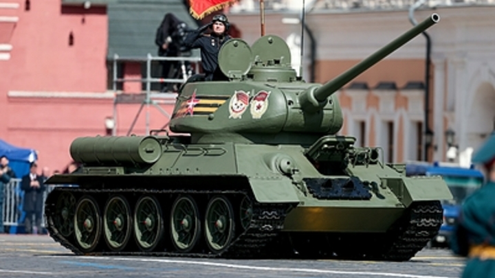 ВСУ начали воевать на танке Т-34, стоявшем на постаменте