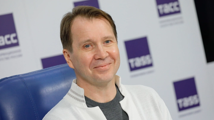 Готовы преодолевать невозможное”: Евгений Миронов рассказал, о чём фильм “Северный полюс”