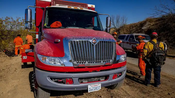 Барецкий: За пожарами в Калифорнии стоит Пугачёва, рэпер P. Diddy - пешка в её руках