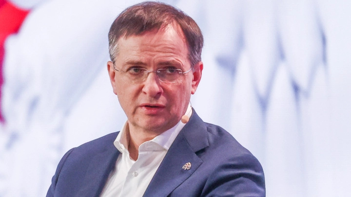 Мединский: делегация России с 10 утра готова к переговорам, Киев не спешит