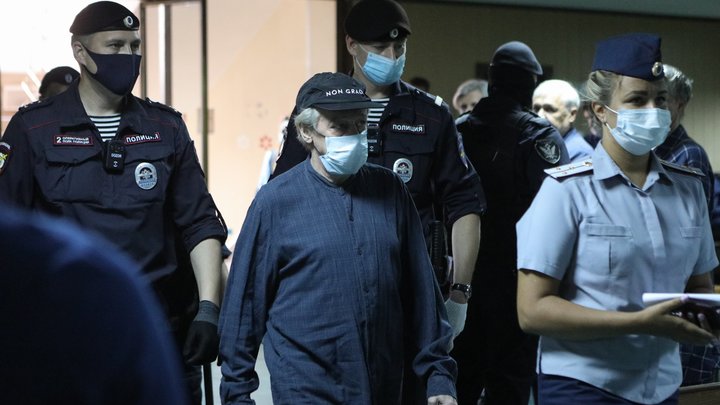 Отъедет, но уже опозоренным: Симоньян назвала дело Ефремова отвратнейшим фарсом