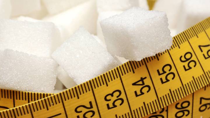 Мы можем таскаться на аэробику, голодать, но...: Профессор объяснил, без чего нельзя похудеть