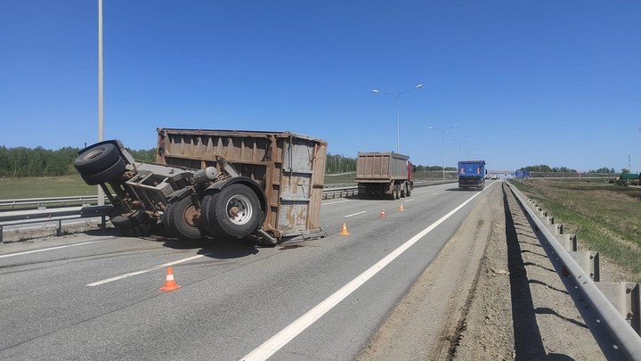 В Челябинской области на М-5 из-за ДТП движение возможно только по одной полосе