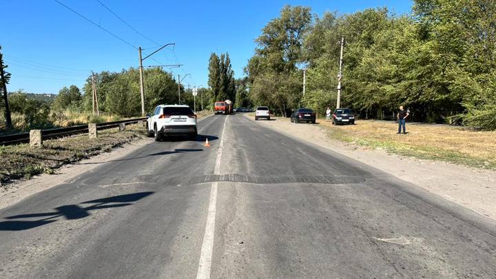 В Новочеркасске водитель пострадала после столкновения Toyota и BMW