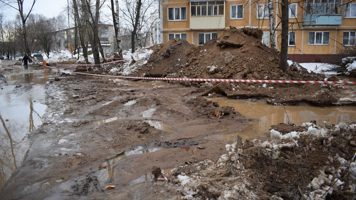 Прорыв водовода на улице Шубиных в Иванове оставил без воды 14 многоэтажек