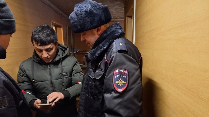 В Самаре мигранты прячутся от полиции под кроватями жителей