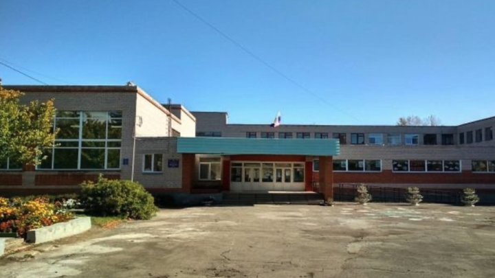 В Челябинской области во время ремонта крыши битумом загорелась школа