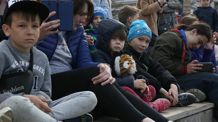 Бесплатно для всех: Любэ и Самоцветы выступят в Челябинске 9 мая