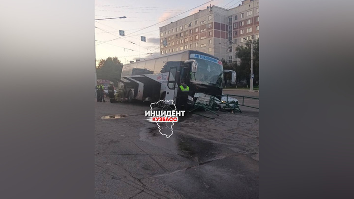Водитель автобуса с шахтерами умер за рулем в Новокузнецке