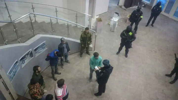 Число мигрантов в России сократилось на 10% за год