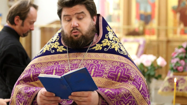 Зачем на службе говорят «аминь»: ответ священнослужителей