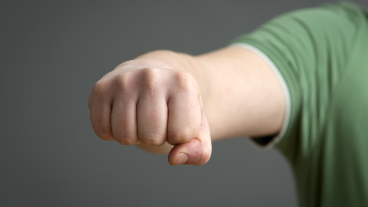 Где велосипед?: Мигрант по ошибке избил подростка в Новосибирске Где велосипед?: Мигрант по ошибке избил подростка в Новосибирске