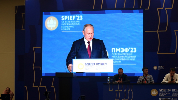 Владимир Путин заявил об увеличении МРОТ на 18,5%: какие соцвыплаты вырастут с 2024 года