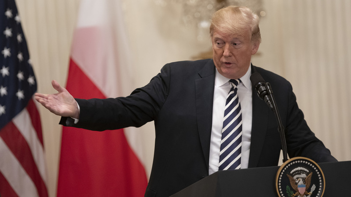 Трамп осудил жертв домогательств и вызвал возмущенный флешмоб в твиттере