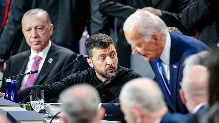 Человек, устроивший кровавую бойню на Украине. Пора сказать: прощай, Байден!