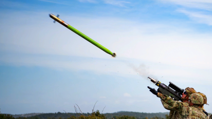 Латвия лишила себя защиты ради Киева: Страна отдаст ВСУ все запасы ЗРК