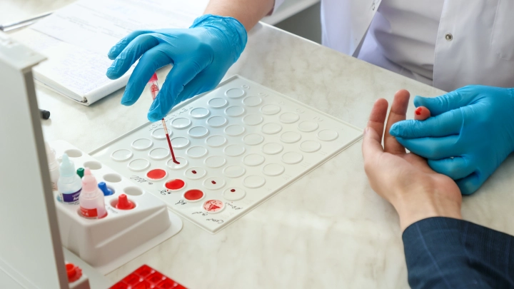 Врач Мясников назвал самые важные показатели в анализе крови