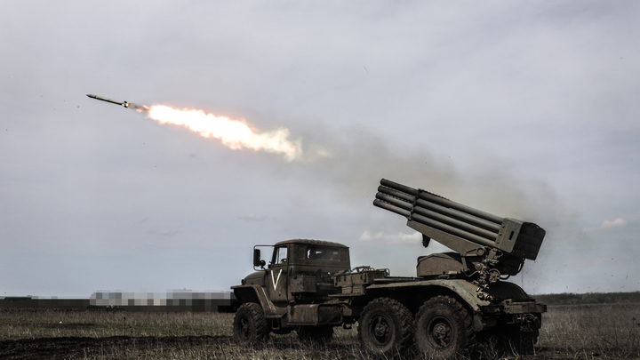 Минобороны России сообщило подробности ночного боя с 200 боевиками ВСУ на границе у Шебекино