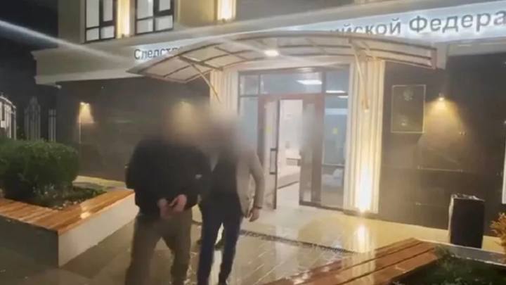 На Кубани задержали организатора банды сутенеров, который вовлекал школьниц в занятие проституцией