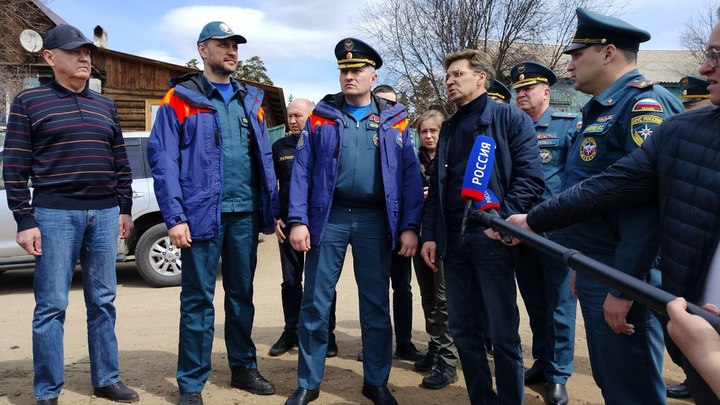 Глава МЧС Александр Куренков прибыл в Забайкалье по делу о пожаре в Баляге