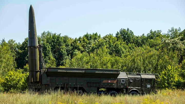 Точный удар: Русские ракетчики подорвали три вагона с боеприпасами ВСУ