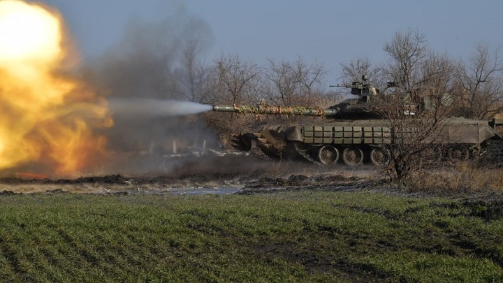 Вооружённые силы России взяли Артёмовск в оперативное окружение