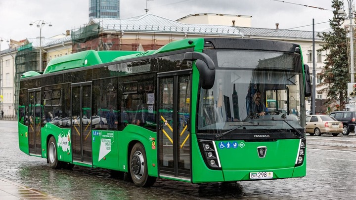 Названы маршруты, на которые направят 60 новых автобусов в Екатеринбурге