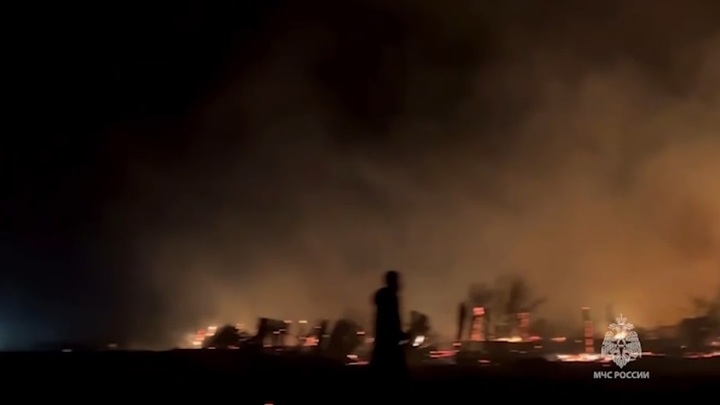 Пожар в Улан-Удэ - 21 постройка уничтожена: Названа причина возгорания