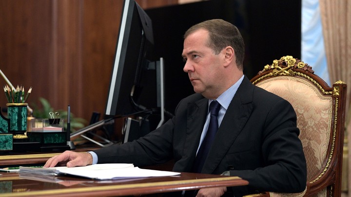 Медведев пообещал Судный день в случае нападения на Крым кровавых клоунов